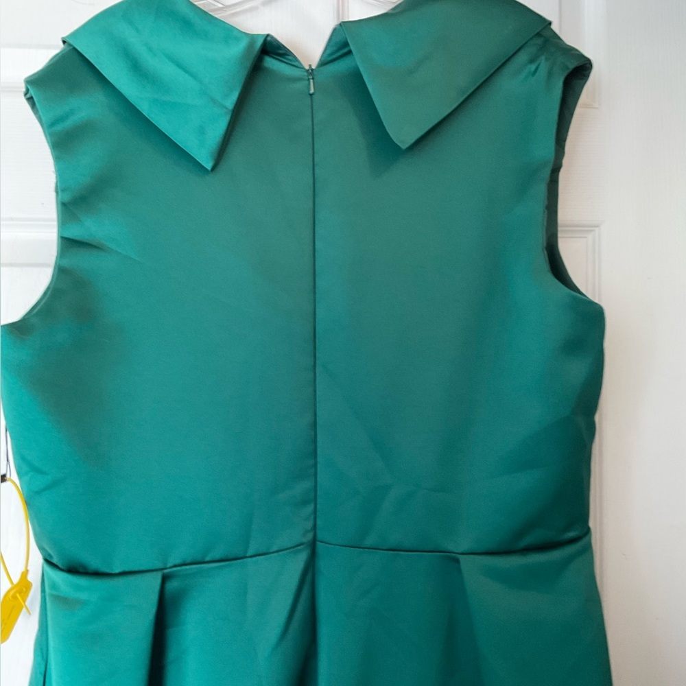 Emerald Satin Plus Maxi Dress - Picture 8 of 8